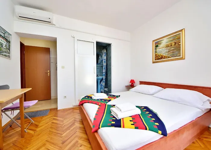 Appartamento Jelka-3 By Interhome