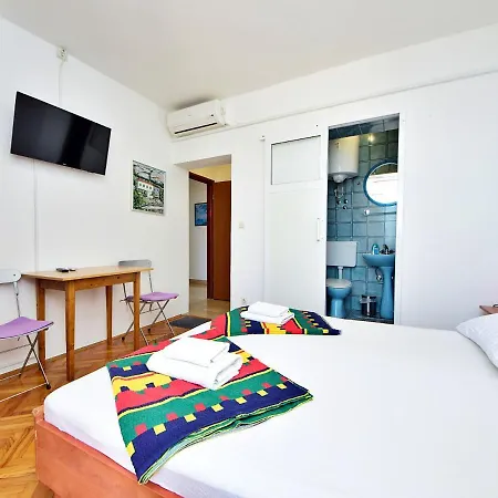 Apartment Jelka.3 *